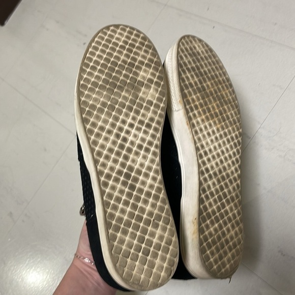 Steven Madden Wedgie-P Black Suede Zip Up Sneakers Size 8.5 - Picture 6 of 9